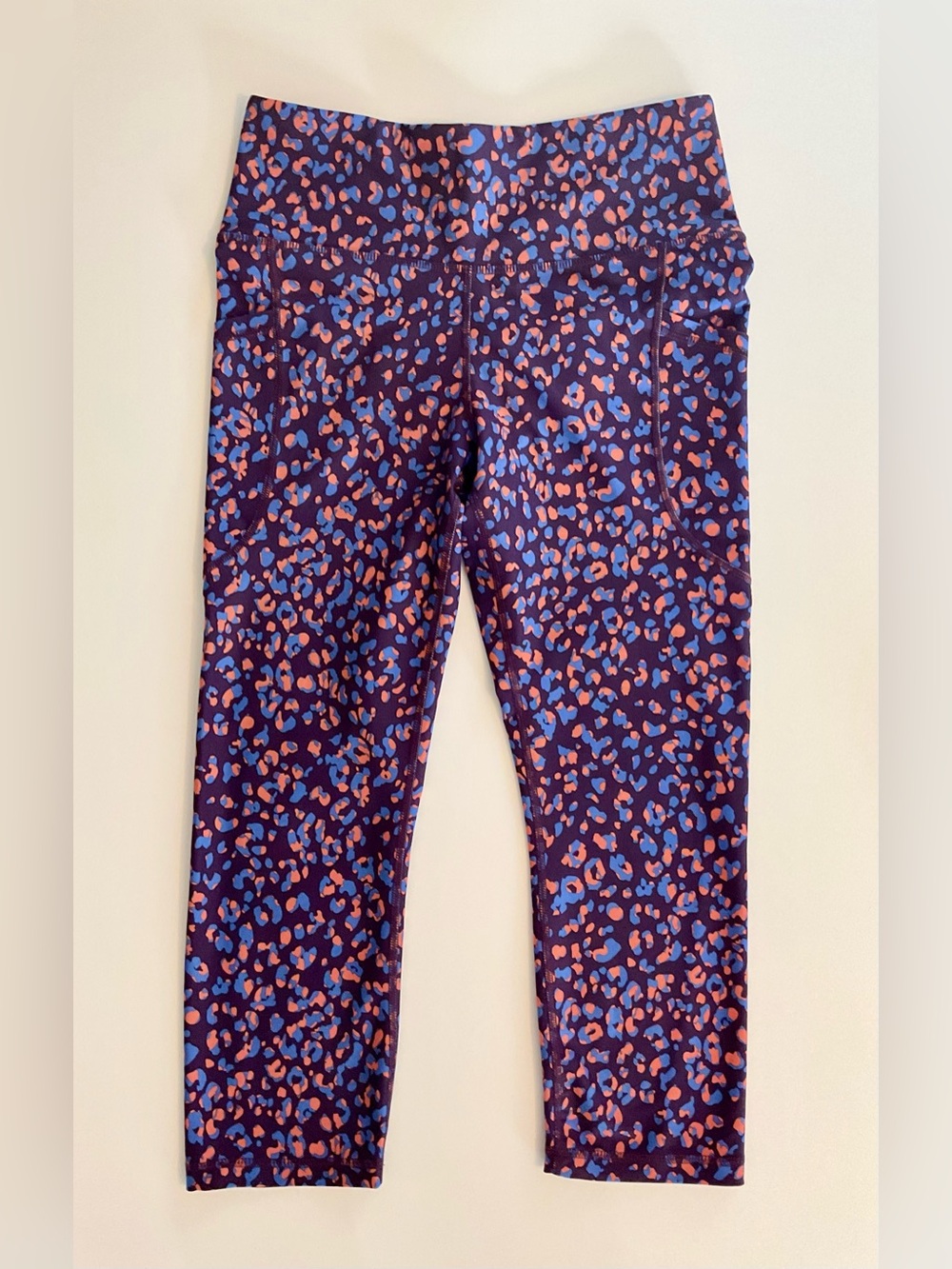 Old Navy Active Women’s High-Waisted Powersoft Crop Pocket Leggings Size M